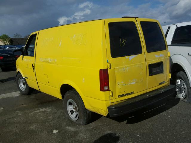 1GCDM19XX2B129799 - 2002 CHEVROLET ASTRO YELLOW photo 3