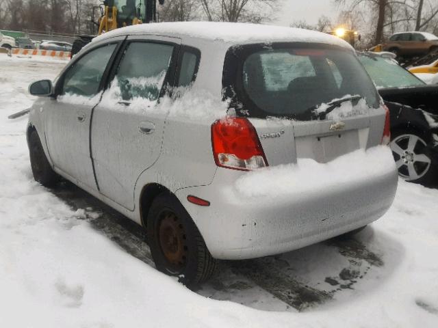 KL1TD66638B213970 - 2008 CHEVROLET AVEO BASE SILVER photo 3