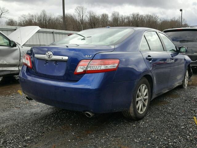 4T1BK3EK7BU609477 - 2011 TOYOTA CAMRY SE BLUE photo 4