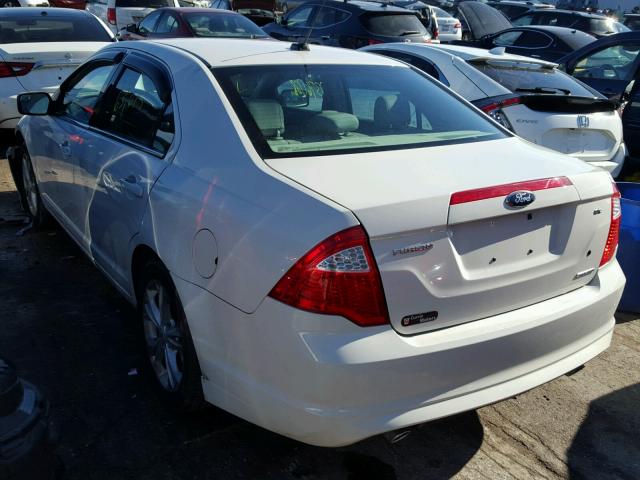 3FAHP0HG4CR342707 - 2012 FORD FUSION SE WHITE photo 3