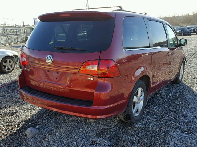 2V4RW3DG0BR635068 - 2011 VOLKSWAGEN ROUTAN SE RED photo 4