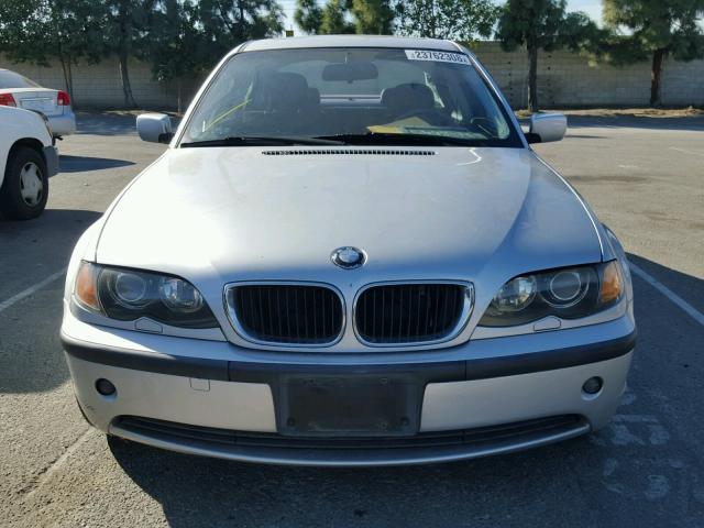 WBAET37482NG71199 - 2002 BMW 325 I SILVER photo 9