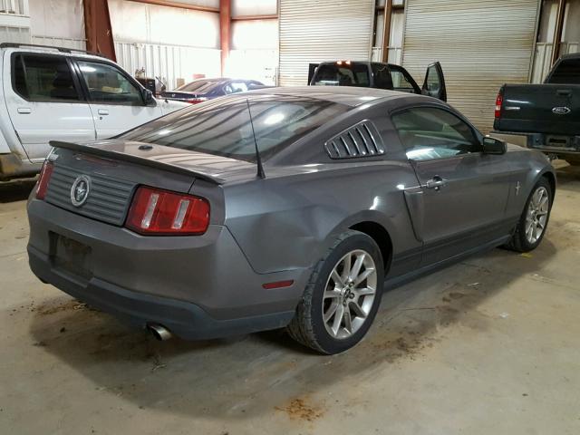 1ZVBP8AN1A5119822 - 2010 FORD MUSTANG SILVER photo 4