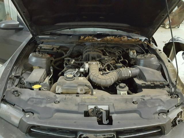 1ZVBP8AN1A5119822 - 2010 FORD MUSTANG SILVER photo 7