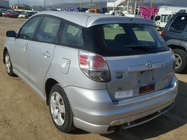 2T1KR32E05C384111 - 2005 TOYOTA MATRIX SILVER photo 3