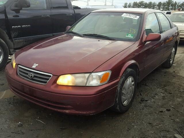 JT2BG22K9Y0416762 - 2000 TOYOTA CAMRY CE MAROON photo 2