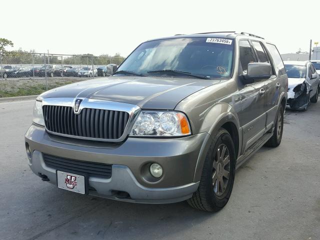 5LMFU28R83LJ12599 - 2003 LINCOLN NAVIGATOR GRAY photo 2