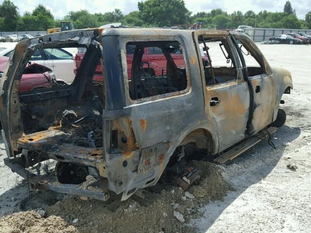 1FMPU17536LA50176 - 2006 FORD EXPEDITION BURN photo 4