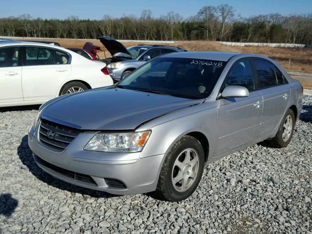 5NPET4AC6AH639274 - 2010 HYUNDAI SONATA GLS SILVER photo 2