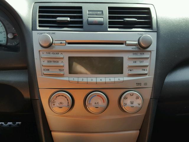 4T1BF3EK3BU772678 - 2011 TOYOTA CAMRY BASE GRAY photo 9