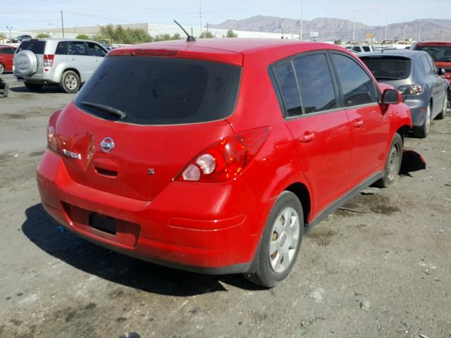 3N1BC13E77L448409 - 2007 NISSAN VERSA S RED photo 4