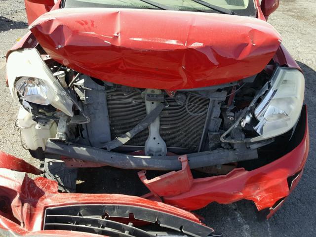 3N1BC13E77L448409 - 2007 NISSAN VERSA S RED photo 7