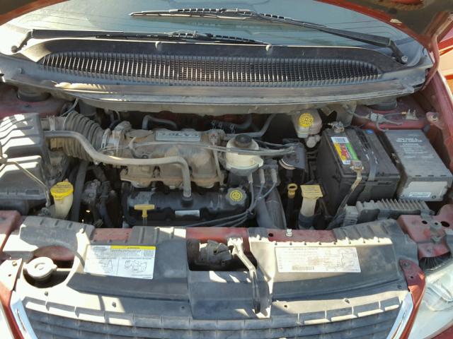 2C8GP54L82R779229 - 2002 CHRYSLER TOWN & COU MAROON photo 7