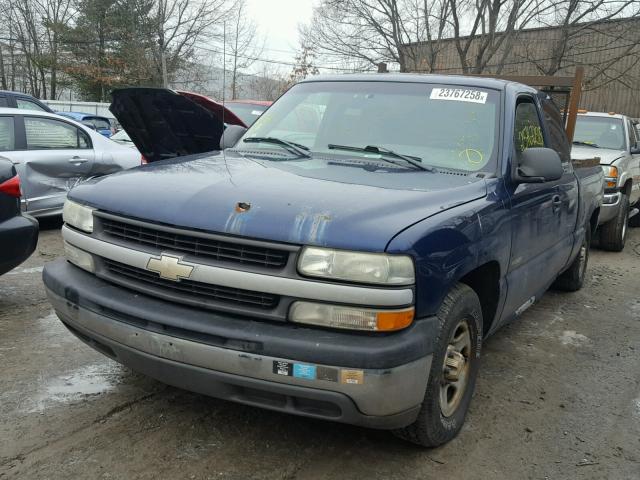 2GCEC19W121336824 - 2002 CHEVROLET SILVERADO BLUE photo 2