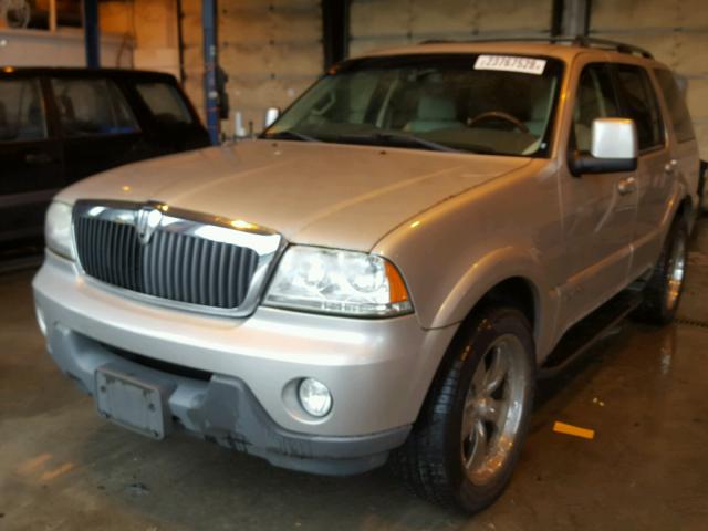 5LMEU88HX4ZJ15993 - 2004 LINCOLN AVIATOR 银色 照片 2