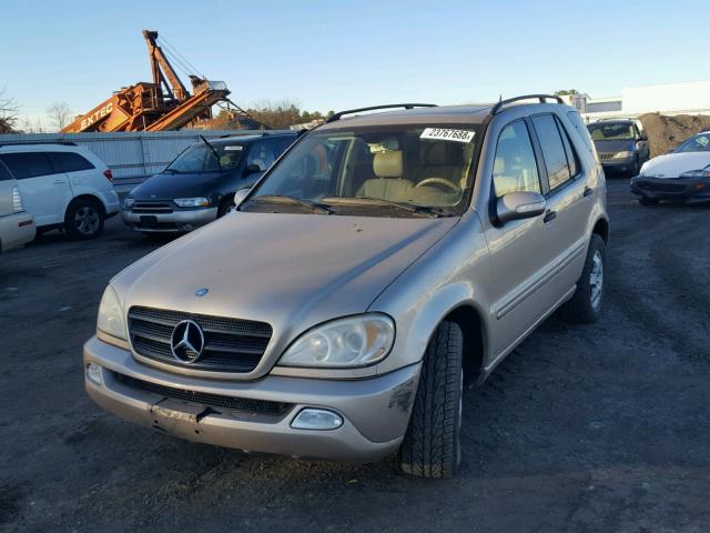 4JGAB57E13A449713 - 2003 MERCEDES-BENZ ML350 TAN photo 2