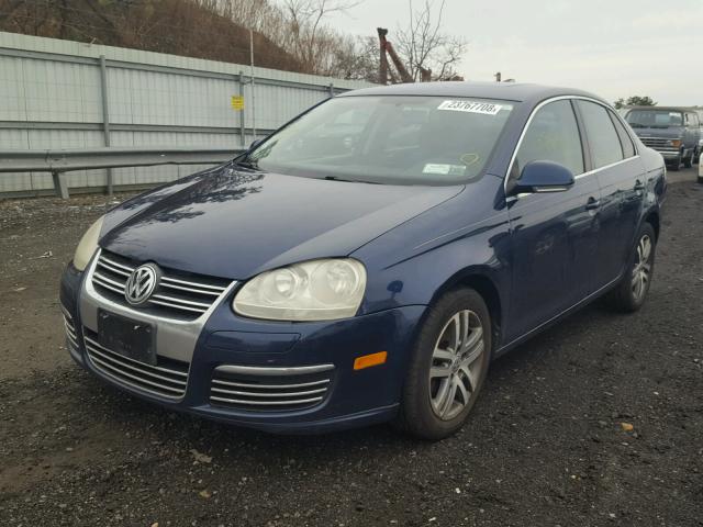 3VWSG71K36M798011 - 2006 VOLKSWAGEN JETTA 2.5 BLUE photo 2