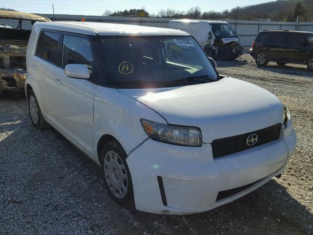 JTLKE50E181015877 - 2008 TOYOTA SCION XB WHITE photo 1