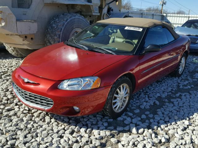 1C3EL55R32N343381 - 2002 CHRYSLER SEBRING LX RED photo 2