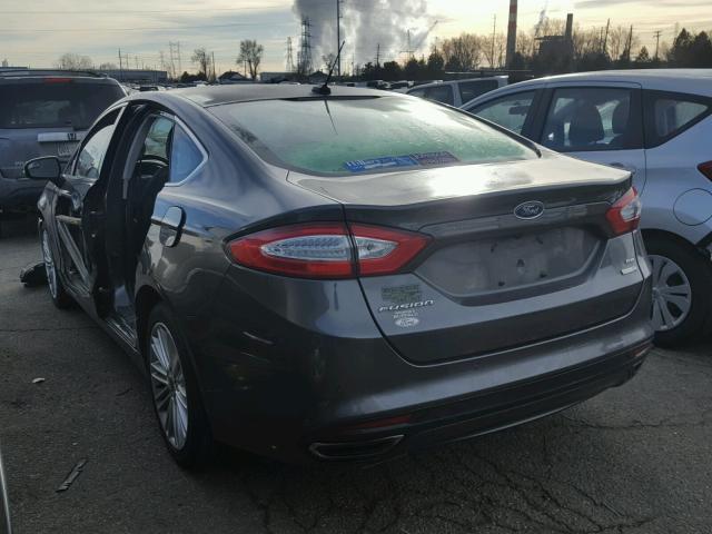 3FA6P0T99GR290819 - 2016 FORD FUSION SE GRAY photo 3