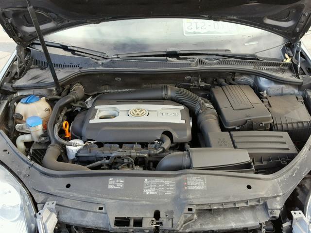 WVWFV71K49W102318 - 2009 VOLKSWAGEN GTI GRAY photo 7