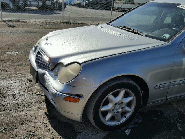 WDBRF61J73F366702 - 2003 MERCEDES-BENZ C 240 SILVER photo 9