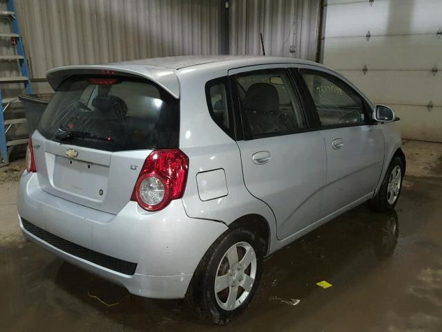 KL1TD66E29B649833 - 2009 CHEVROLET AVEO LS SILVER photo 4