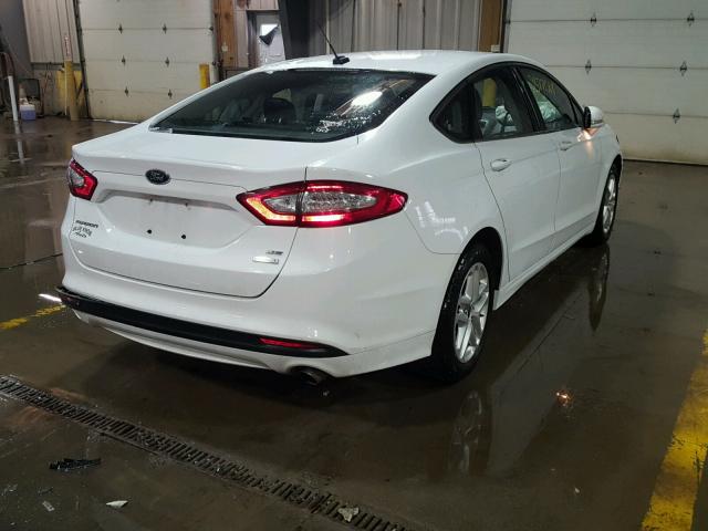 1FA6P0HDXE5405392 - 2014 FORD FUSION SE WHITE photo 4