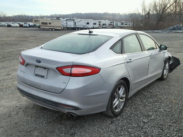 1FA6P0H7XE5358262 - 2014 FORD FUSION SE SILVER photo 4