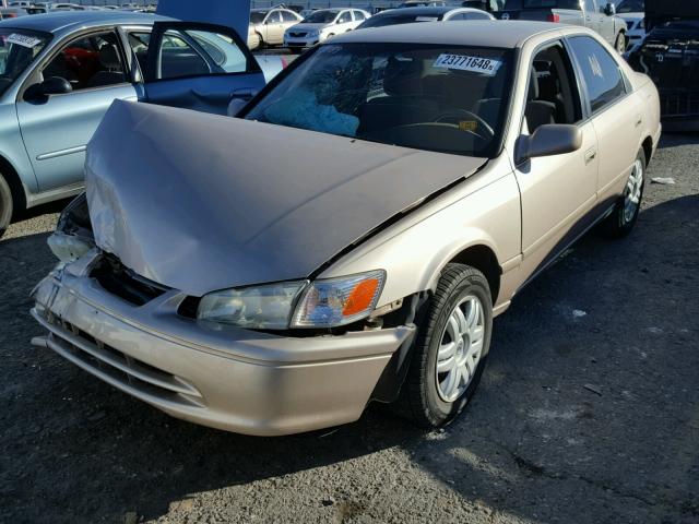 4T1BG22K11U061040 - 2001 TOYOTA CAMRY CE GOLD photo 2