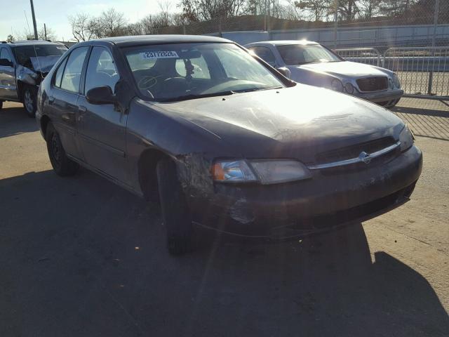 1N4DL01D4WC152337 - 1998 NISSAN ALTIMA XE MAROON photo 1