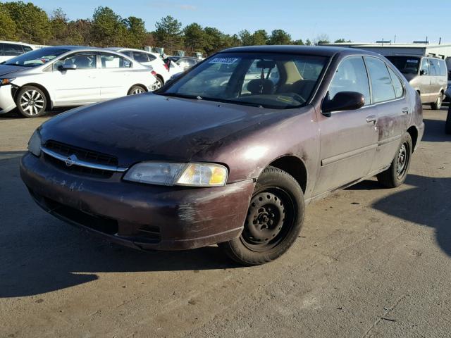 1N4DL01D4WC152337 - 1998 NISSAN ALTIMA XE MAROON photo 2