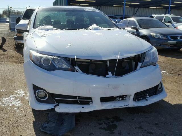 4T1BF1FK7CU140299 - 2012 TOYOTA CAMRY BASE WHITE photo 9