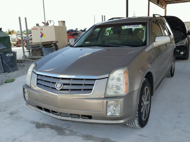 1GYDE63A540155816 - 2004 CADILLAC SRX GOLD photo 2