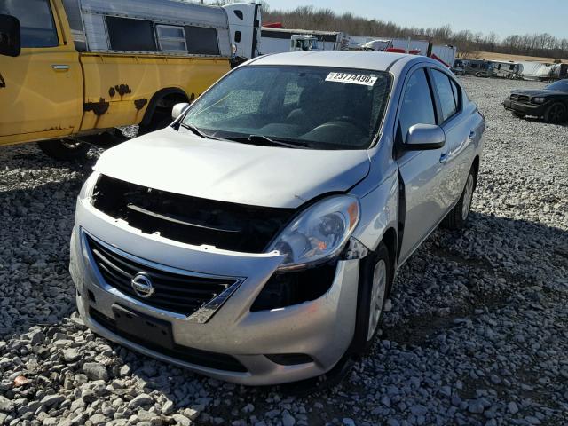 3N1CN7AP8CL895539 - 2012 NISSAN VERSA S SILVER photo 2