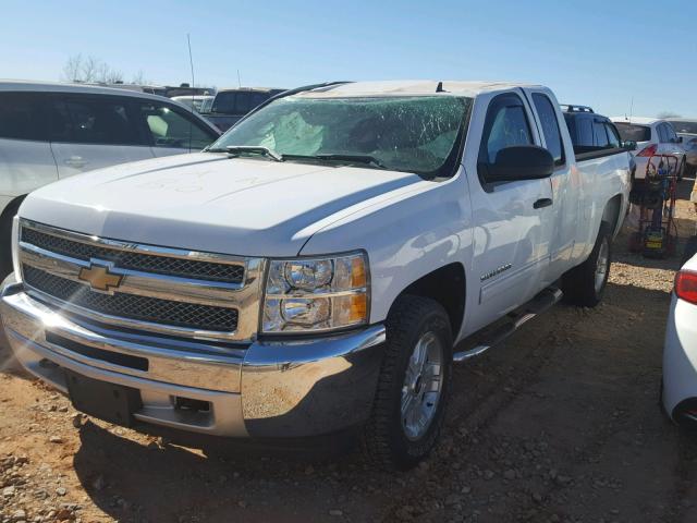 1GCRKSE7XCZ202931 - 2012 CHEVROLET SILVERADO WHITE photo 2