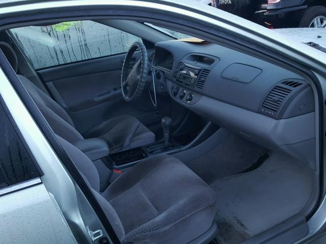 JTDBE32K830240069 - 2003 TOYOTA CAMRY LE SILVER photo 5