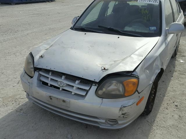 KMHCG45C83U466819 - 2003 HYUNDAI ACCENT GL SILVER photo 9