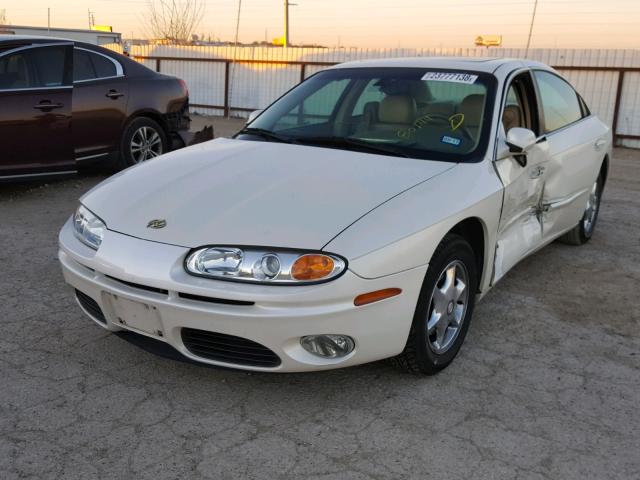 1G3GR64H124122286 - 2002 OLDSMOBILE AURORA WHITE photo 2