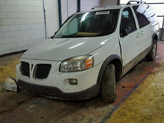 1GMDV33L76D224826 - 2006 PONTIAC MONTANA SV WHITE photo 2