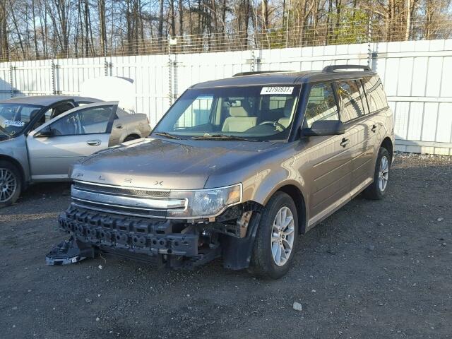 2FMGK5B82EBD44262 - 2014 FORD FLEX SE SILVER photo 2