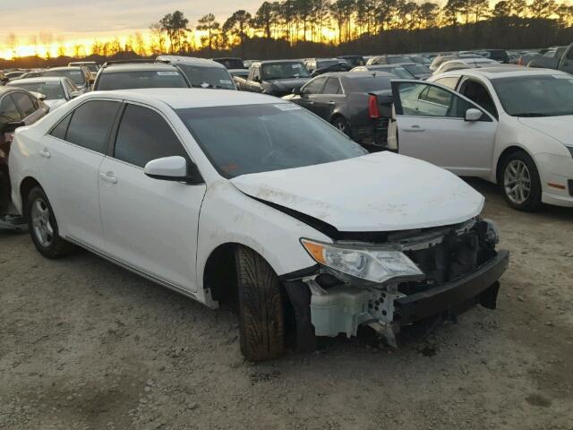 4T1BF1FK4CU554933 - 2012 TOYOTA CAMRY BASE WHITE photo 1