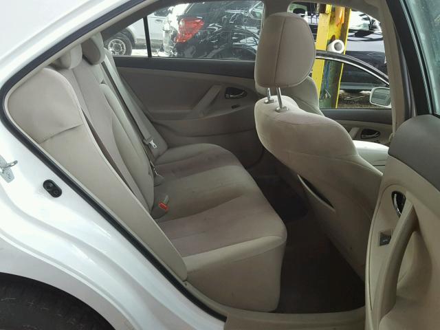 4T4BF3EK4BR179515 - 2011 TOYOTA CAMRY BASE WHITE photo 6