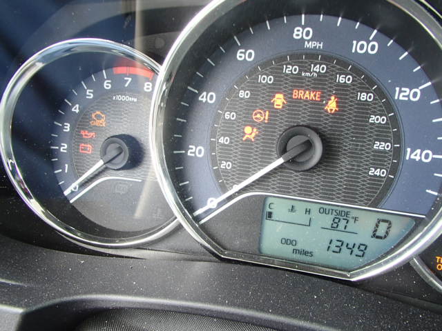 2T1BPRHE1FC357954 - 2015 TOYOTA COROLLA EC 绿色 照片 8