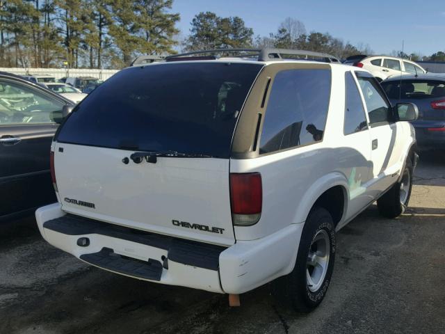 1GNCS18W4YK265713 - 2000 CHEVROLET BLAZER WHITE photo 4