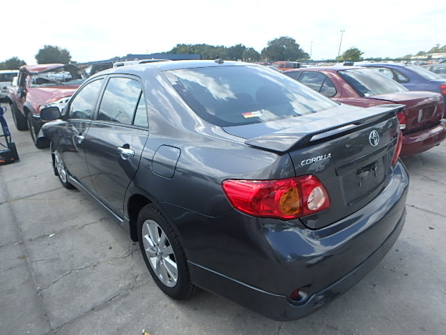 2T1BU4EE7AC459834 - 2010 TOYOTA COROLLA BA GRAY photo 3