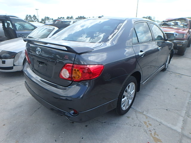 2T1BU4EE7AC459834 - 2010 TOYOTA COROLLA BA GRAY photo 4