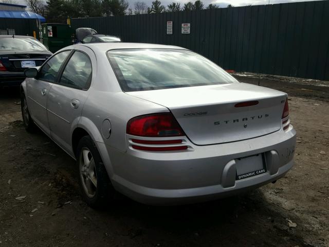 1B3EL46T56N160815 - 2006 DODGE STRATUS SX SILVER photo 3