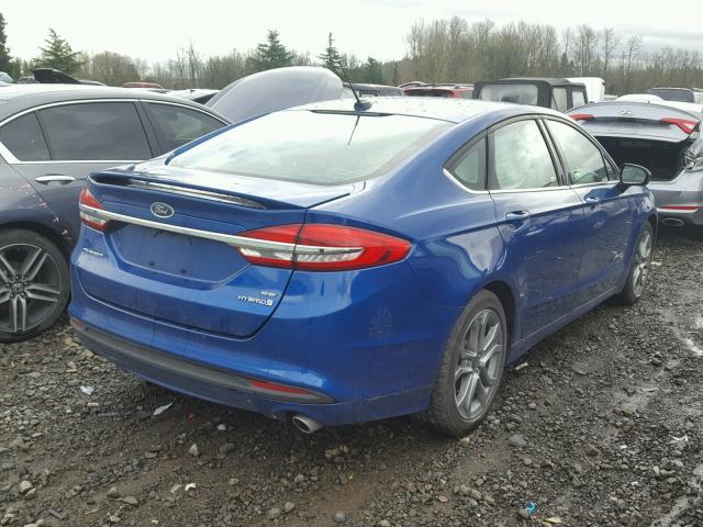 3FA6P0LU8HR325372 - 2017 FORD FUSION SE BLUE photo 4