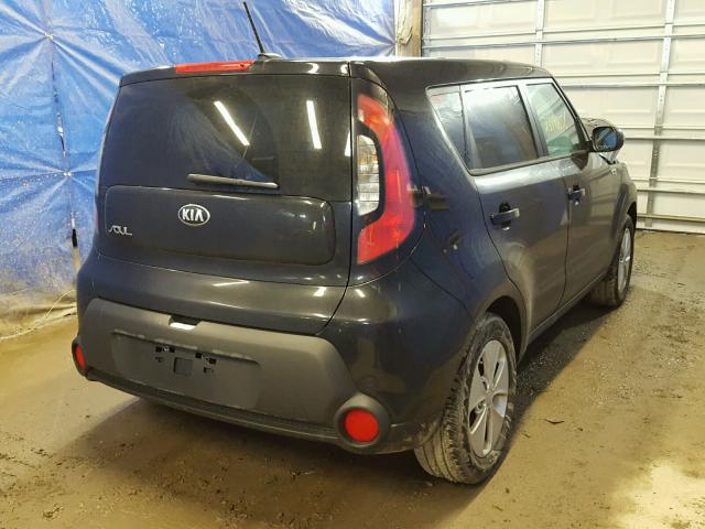 KNDJN2A29G7371404 - 2016 KIA SOUL BLACK photo 4